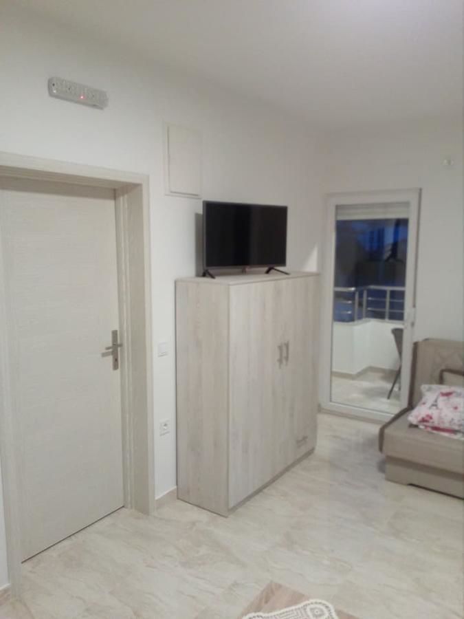 Гостевой дом Apartmani M&V Сутоморе-19