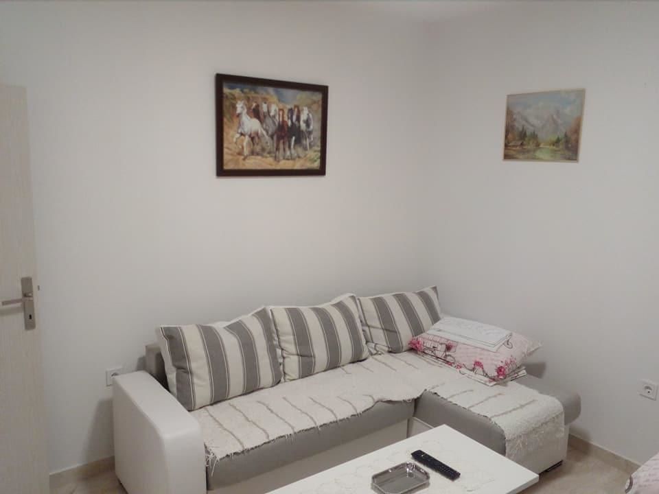 Гостевой дом Apartmani M&V Сутоморе-10